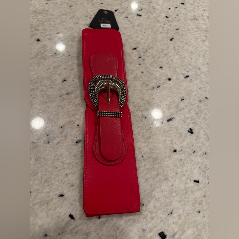 Noir Chic Red Belt with Gold Buckle, womens with stretch back